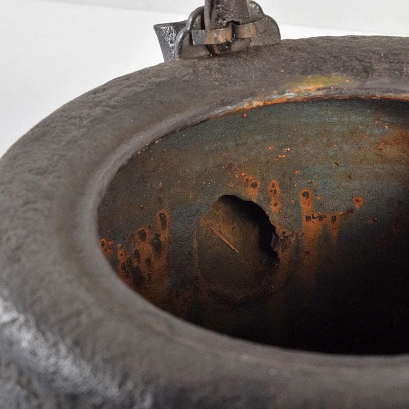 煎茶道具　南部鉄器　金澤雀州造　薄文　筒形　鉄瓶　鉄壷　D　R7746