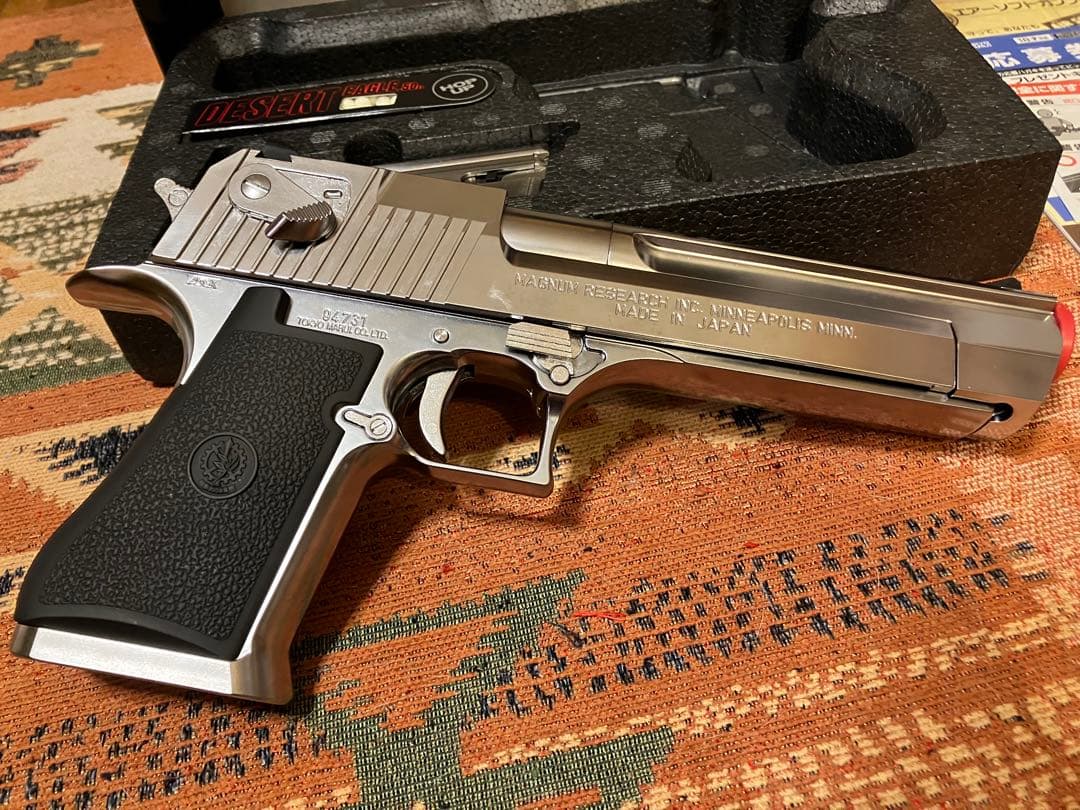 東京マルイ DESERT EAGLE .50 AE クロームステンレス