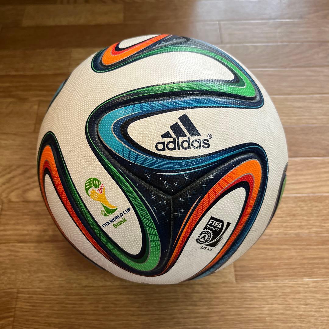 ブラズーカ　サッカー公式球