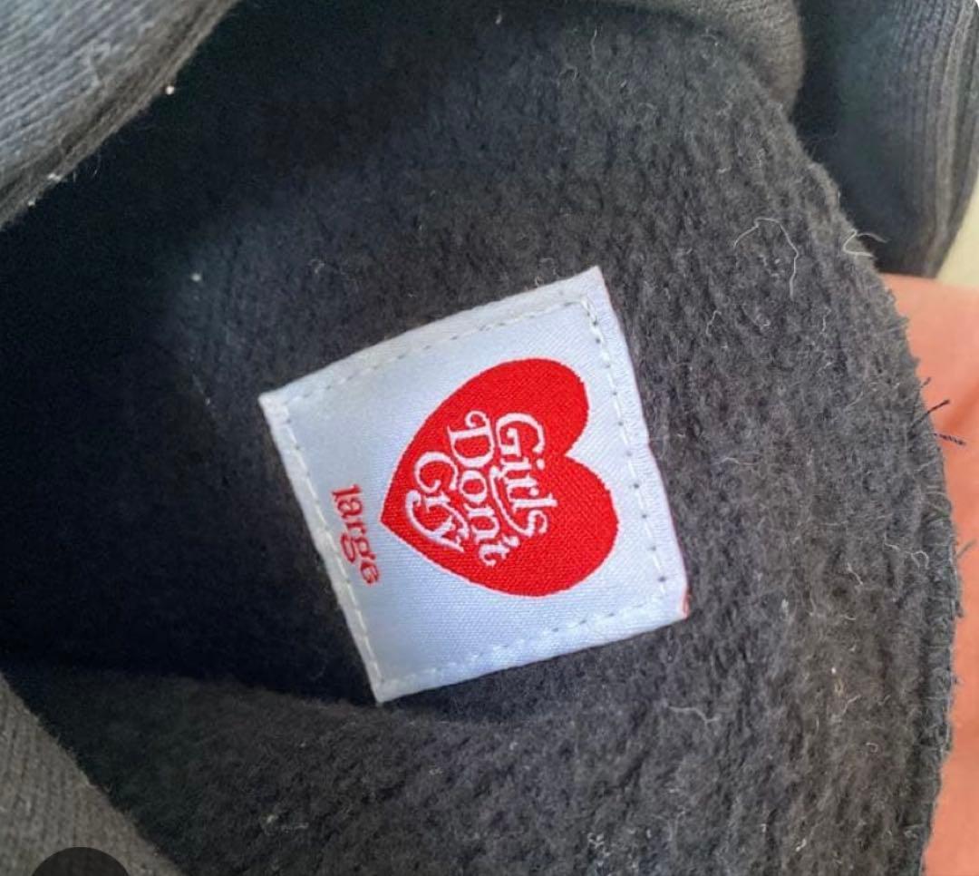 【ゆーさん　専用】Girls Don't Cry ブラック パーカー L