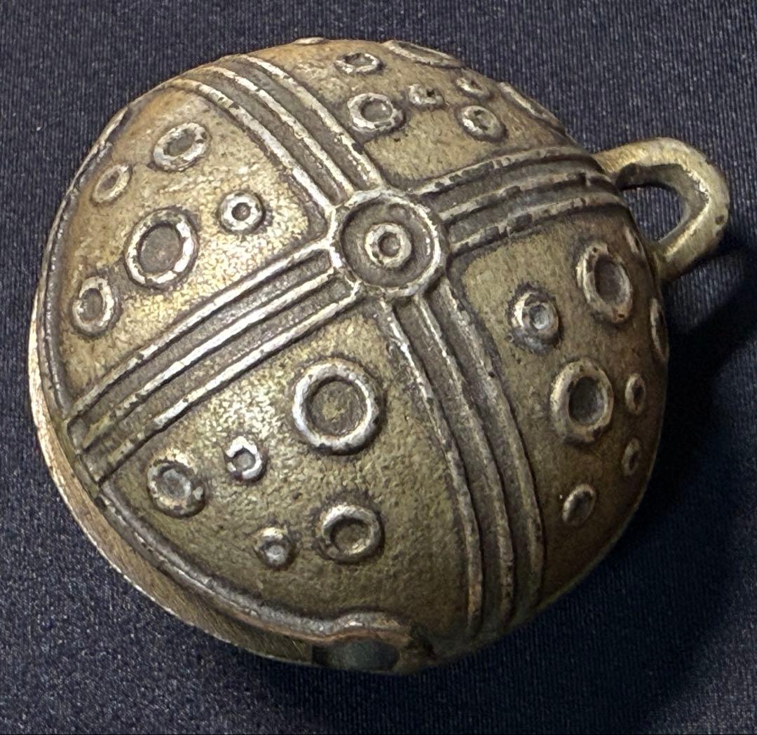 李朝 古民具 大型 鳥鈴 白銅 朝鮮別銭文様 希少 骨董 古銭 民藝 時代物