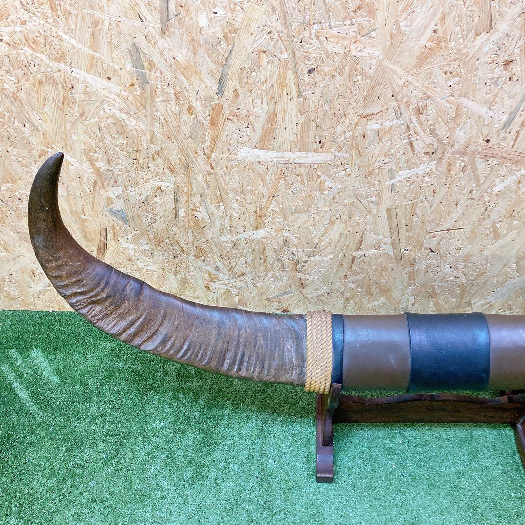 水牛　角　インテリア　レトロ　台座付き