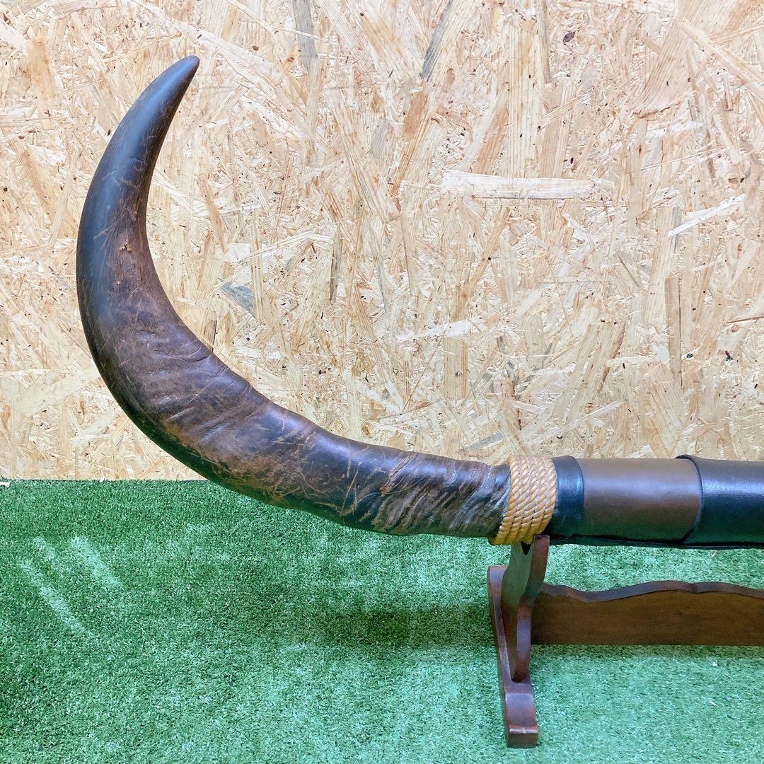 水牛　角　インテリア　レトロ　台座付き