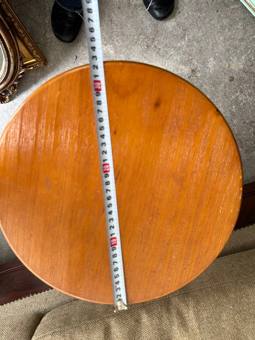 イス　高さ調整可能な木製スツール