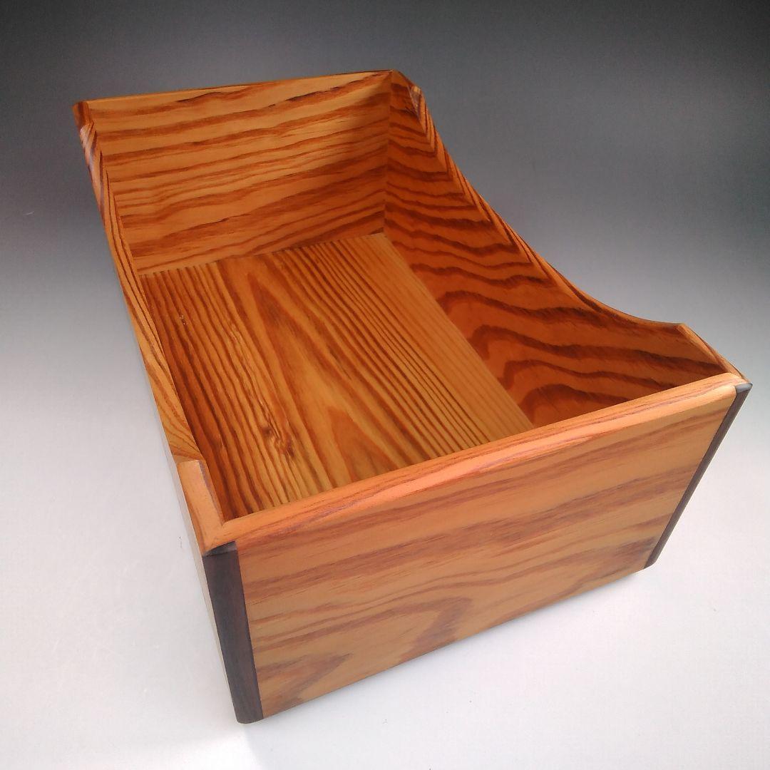 ア29 　木芸家　『田中重希』作　松材　莨盆　共箱　煙草道具　茶道具