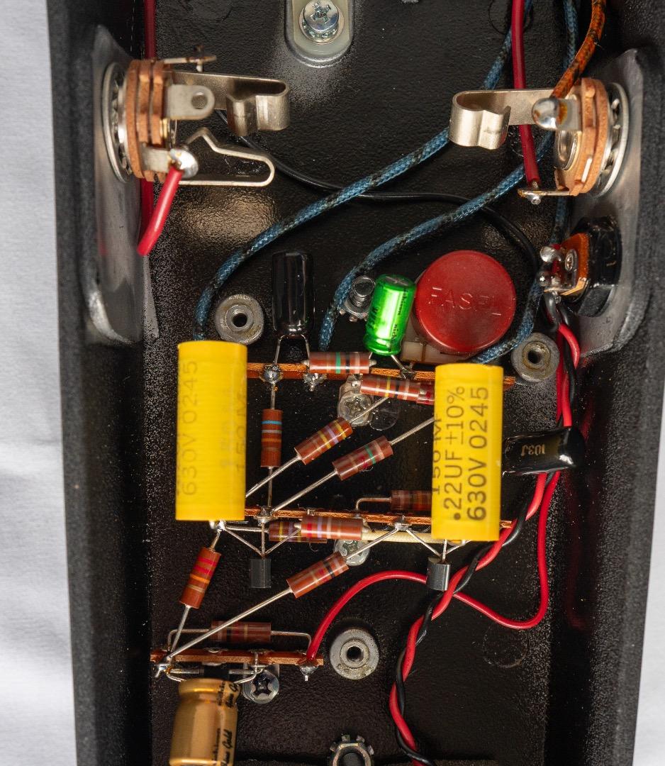 【レア】E.W.S. V845 Wah Mod