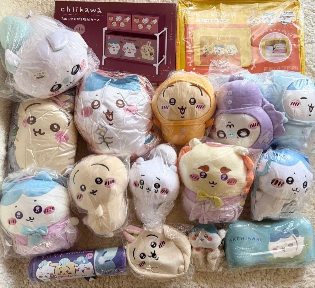 ちいかわ　大量　グッズ　ぬいぐるみ　収納　クッション　まとめ売り　新品