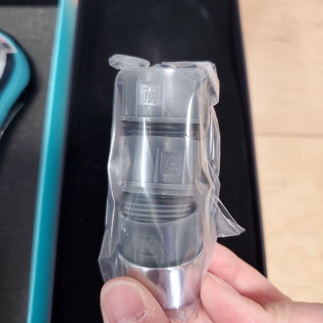 ReFa シャワーヘッド シルバー ギャランティーカード付