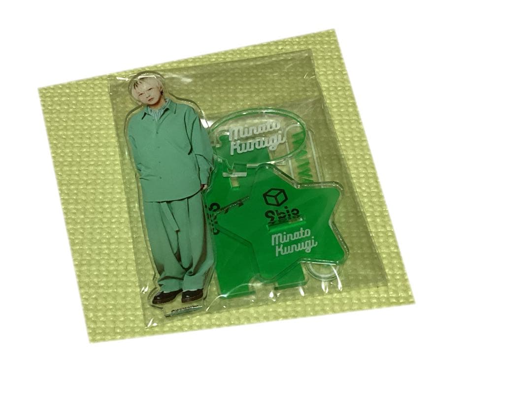 9bic 7m!n 8iper アクスタ