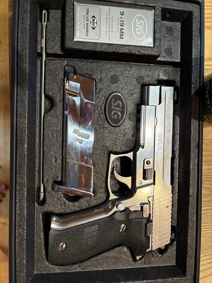 SIG SAUER P226 R クロームステンレス