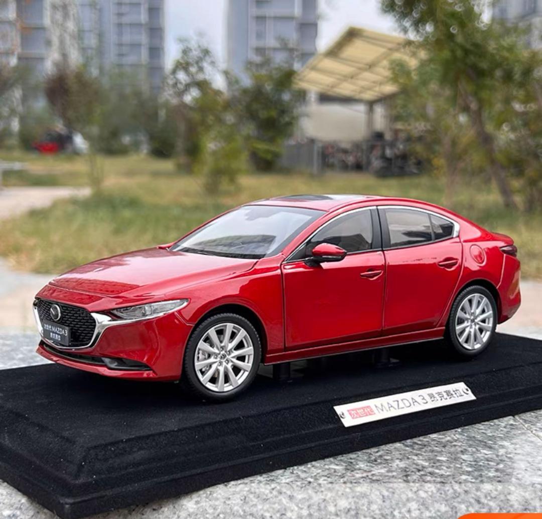 600-016 1/18 マツダ3 アクセラ3 MAZDA3 AXELA レッド