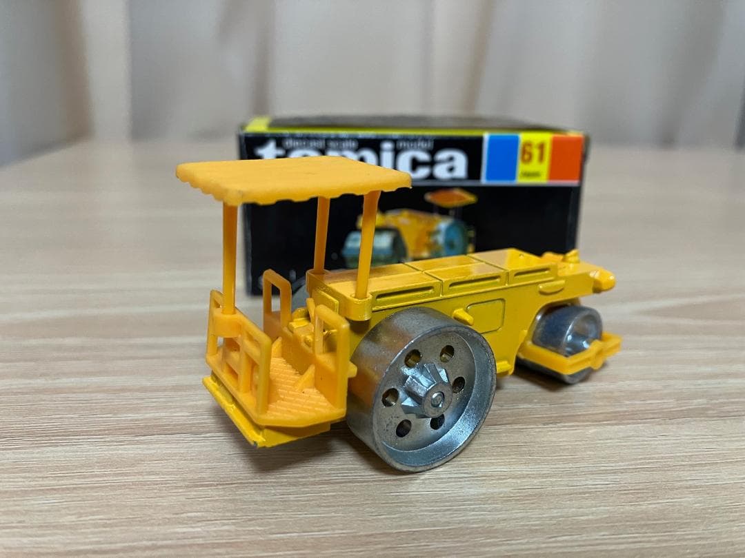 トミカ黒箱61　川崎重工　ロードローラ　入手難易度C