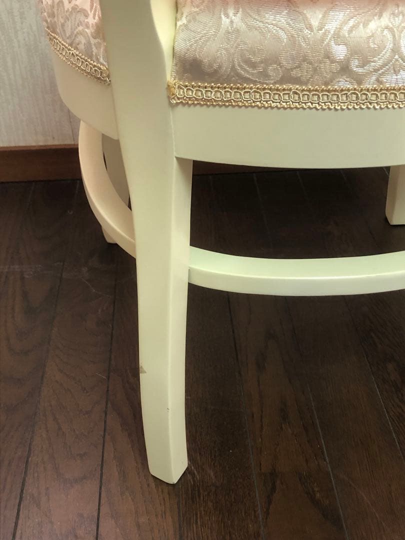 ロココ　猫脚アンティークチェア♦️美しい ホワイト ダマスク♦️完売品♦️送料込