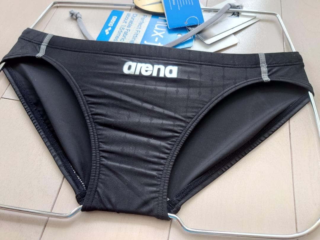 arena NUX-f ニュークス ARN-6015光沢ブラック Mサイズ競パン