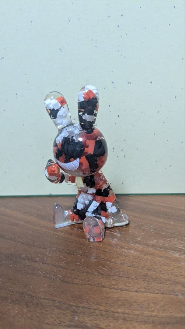 BLACK RABBiT お座り ブロック　錦鯉