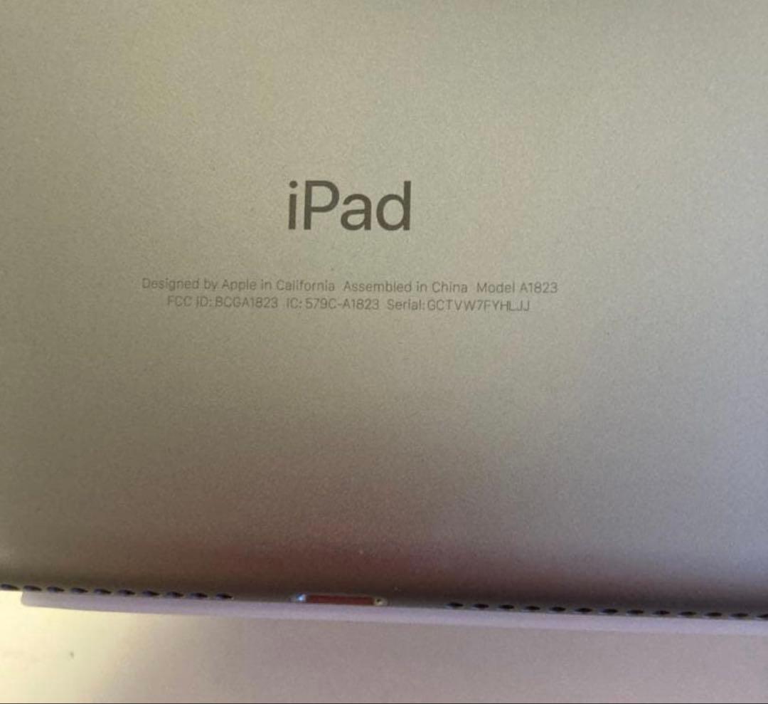 ipad 第5世代　シルバー　Wi-Fi+Cellular　32GB