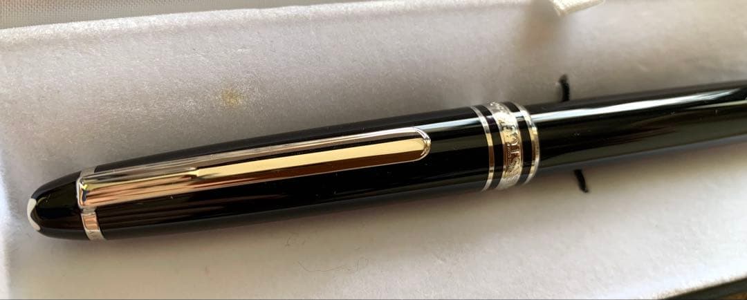 MONT BLANC ローラーボールペン 黒