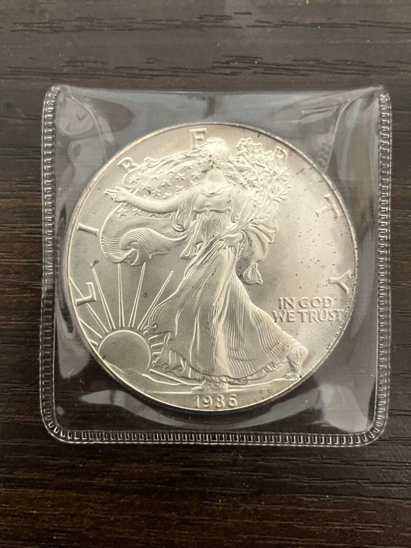 R*a様 アメリカ　1オンス　1ドル銀貨　1986年