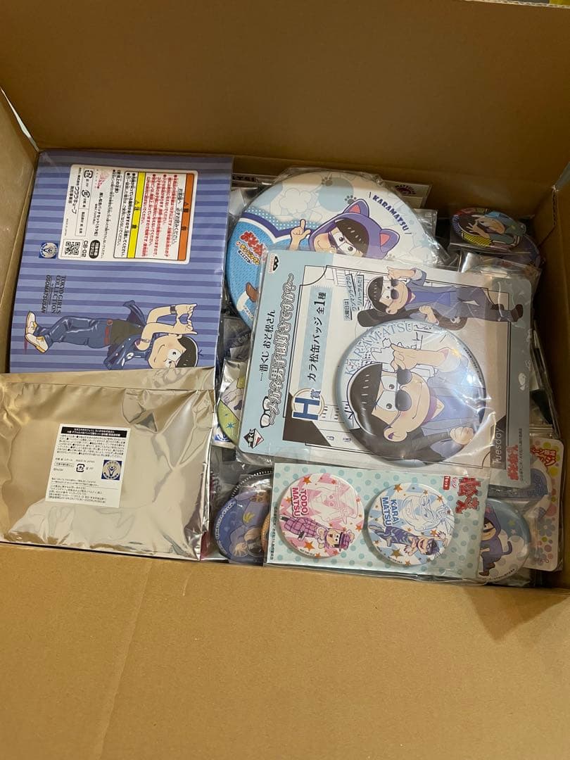 おそ松さん カラ松　缶バッジ　まとめ売り 297点