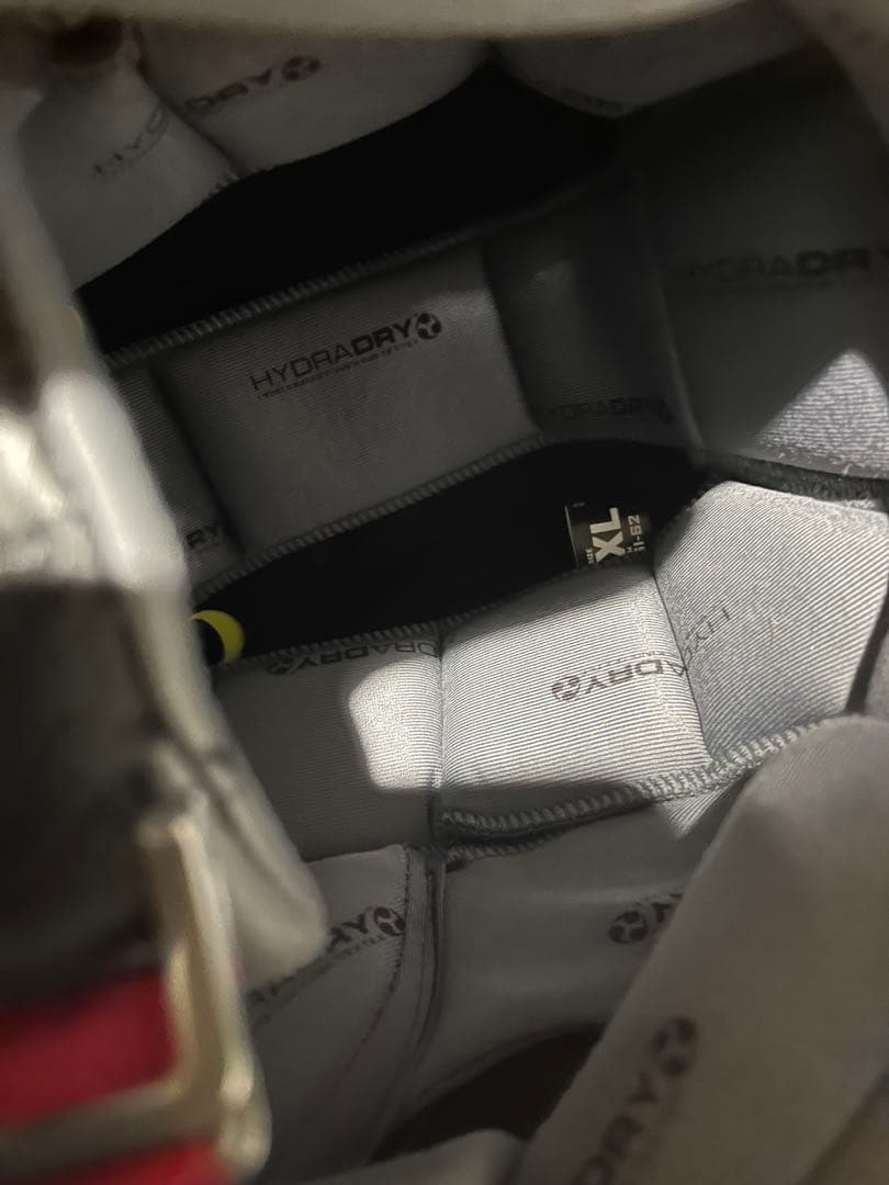 icon Airflite Stealth MIPS ヘルメット