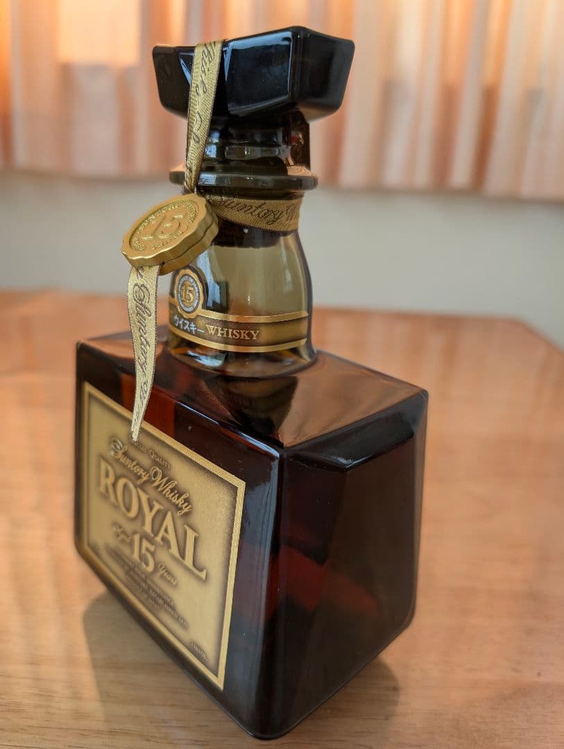サントリーウイスキー ローヤル15年ゴールドラベル 750ml 未開封