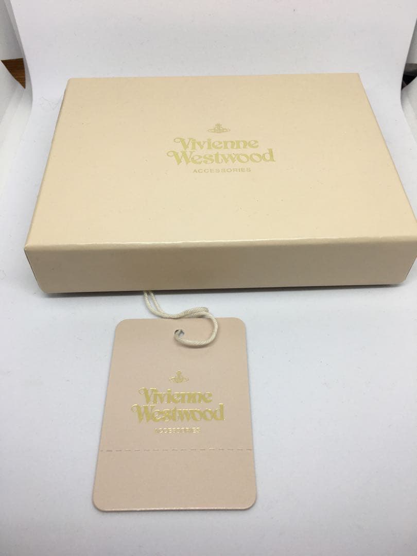 美品　Vivienne Westwood ヴィヴィアンウエストウッド　折り財布