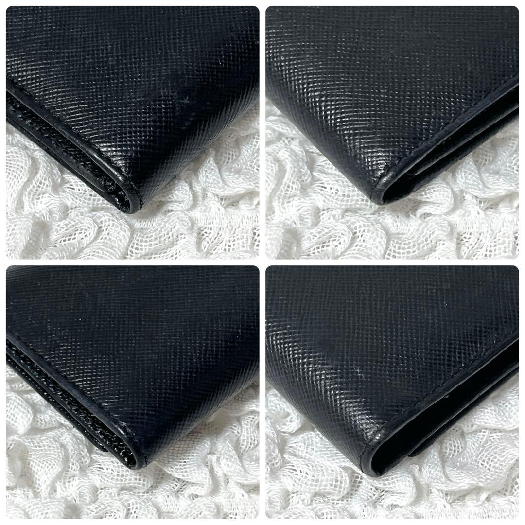 美品✨プラダ 6連キーケース トライアングルロゴ サフィアーノレザー 黒 三角