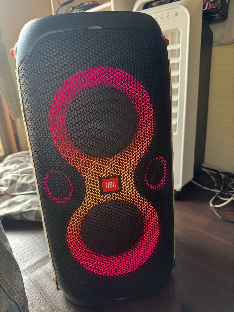 JBL ワイヤレススピーカー partybox110 LEDライティング付き
