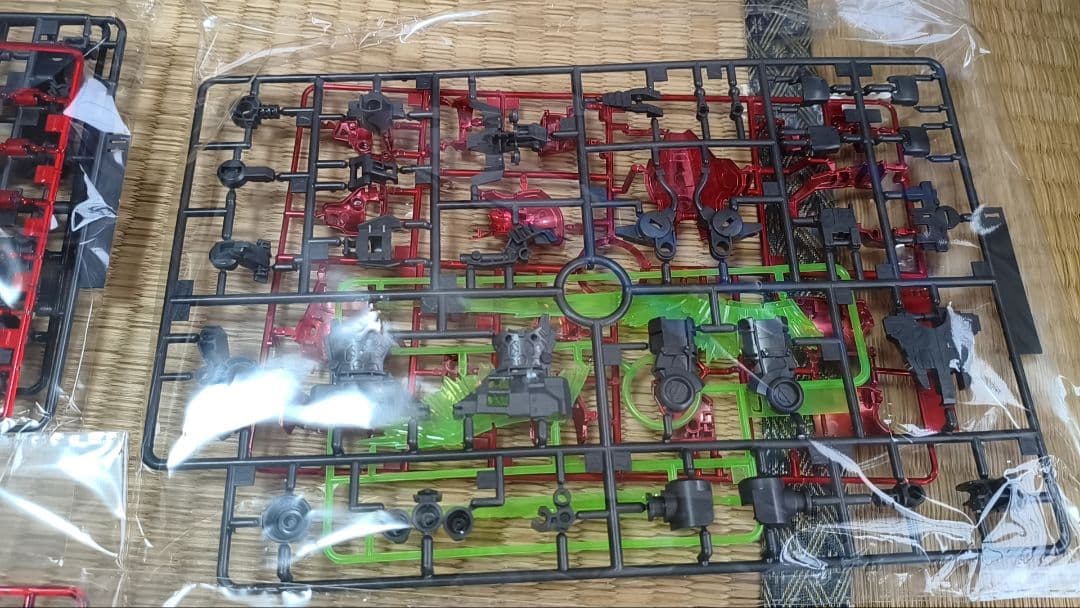 RG サザビー　メカニカルコアメッキ