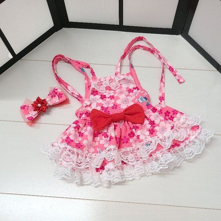 専用！【犬用　現品限り　ヘアアクセサリー付きキャミソールワンピース】no 119