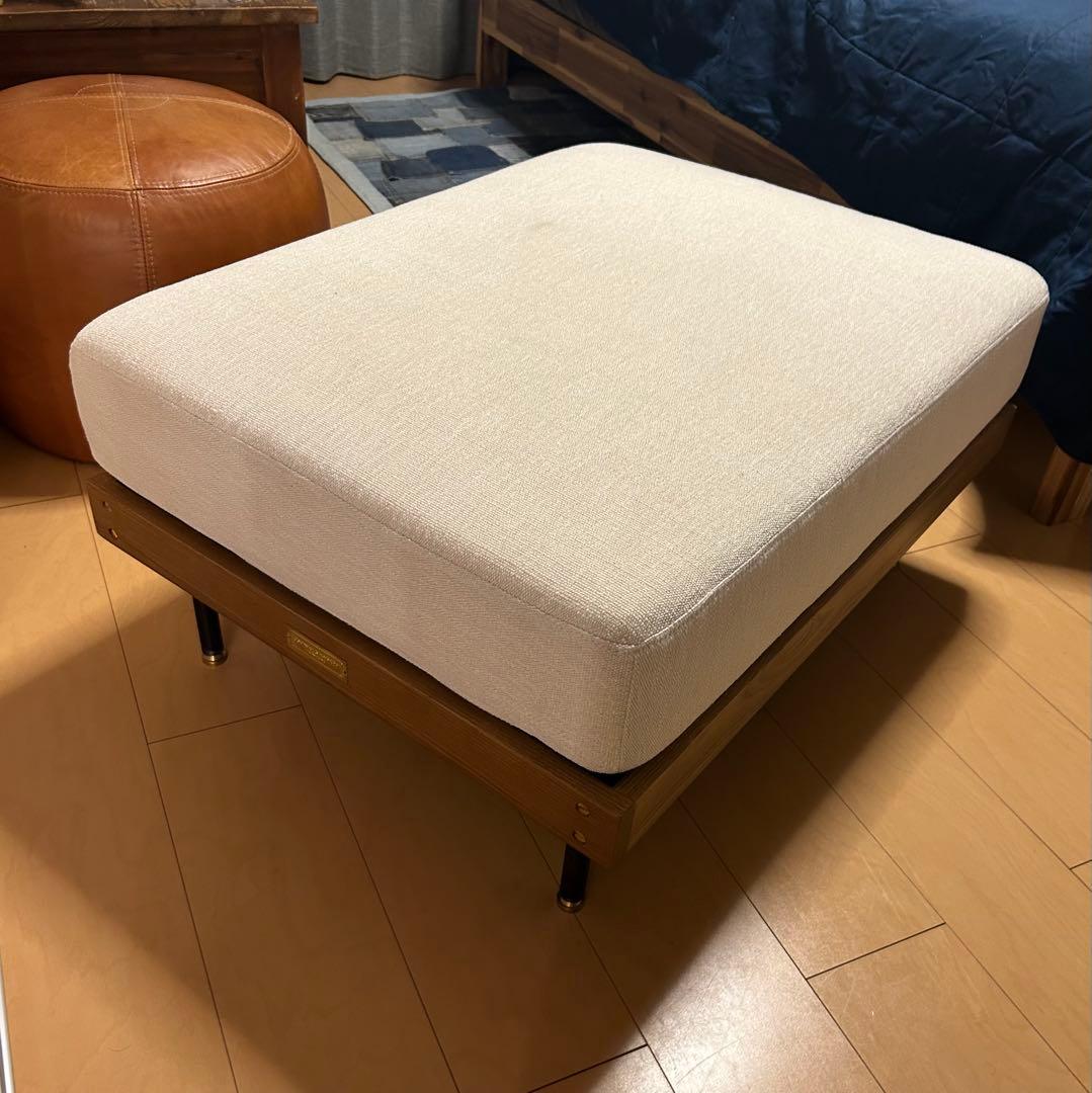 ☆本日限定価格☆ジャーナルスタンダードファニチャー　オットマン 白