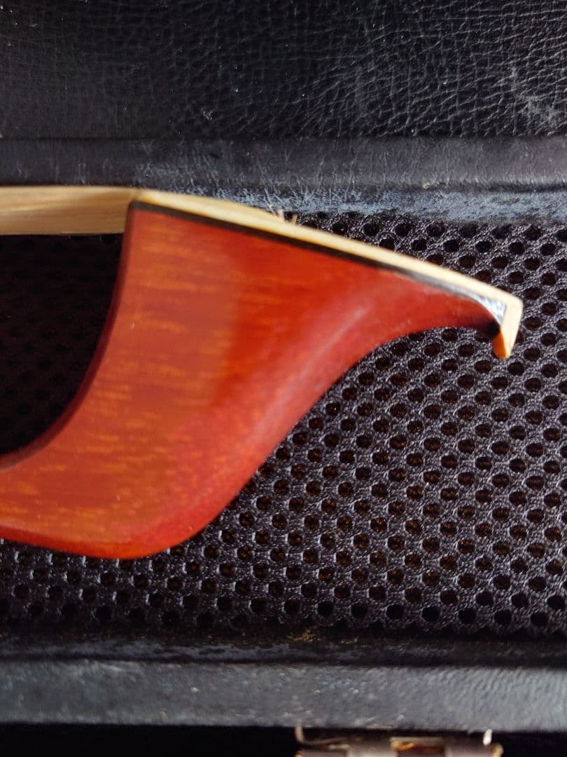 じ*ん様 フレンチスタイル　コントラバス弓 全長　70.5cm弓 ケース付