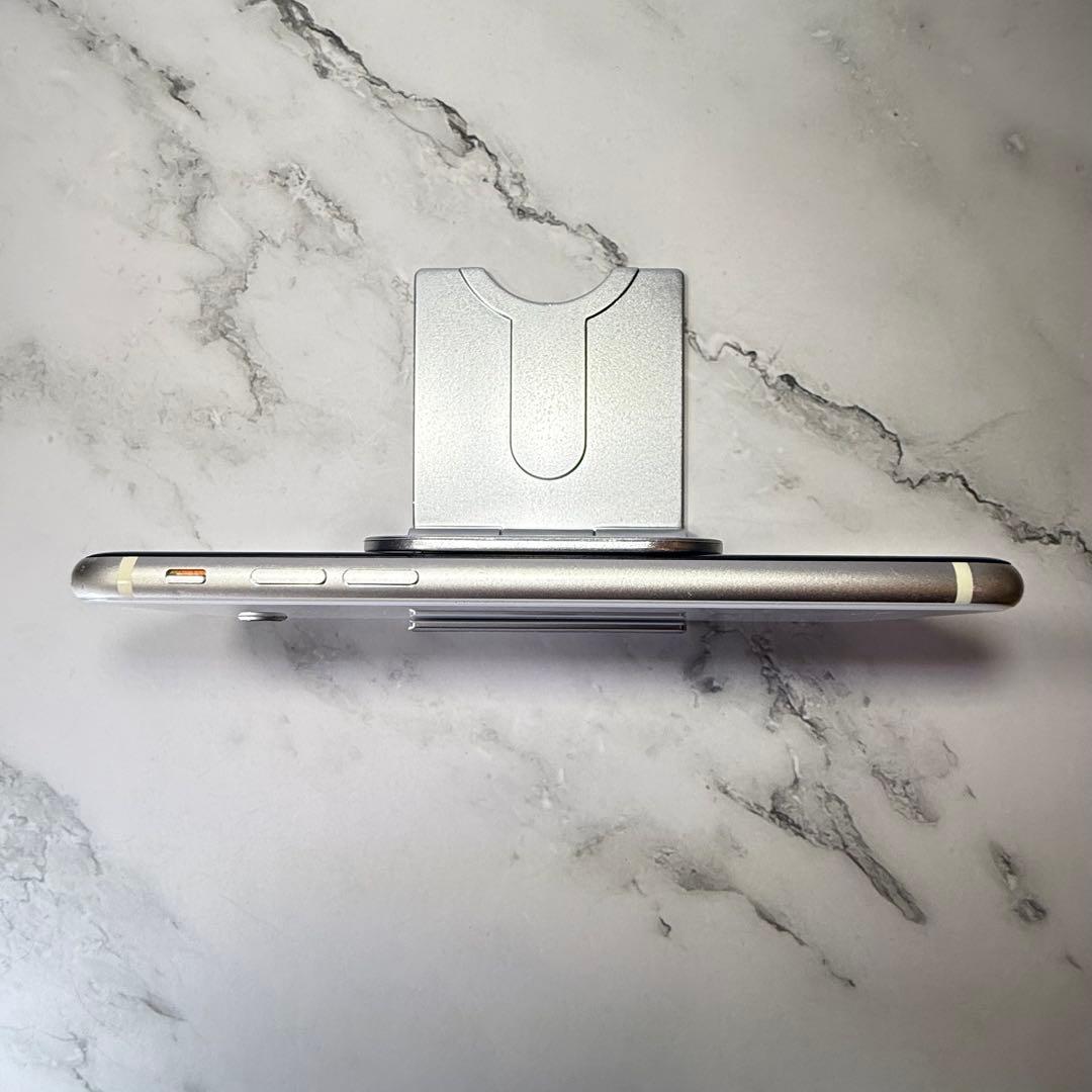 【最終値下げ】★バッテリー100% iPhone SE 第3世代 128GB