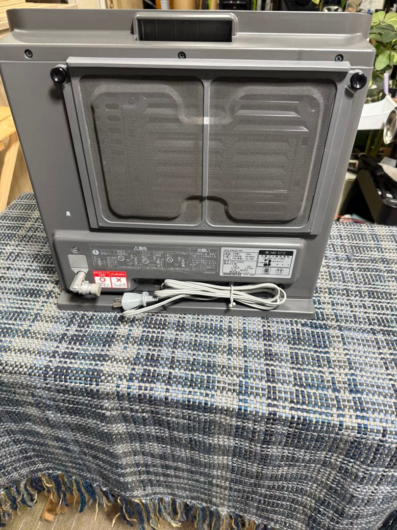 【洗浄消毒作業済】ノーリツ　ガスファンヒーター　都市ガスGFH-2402S-W5