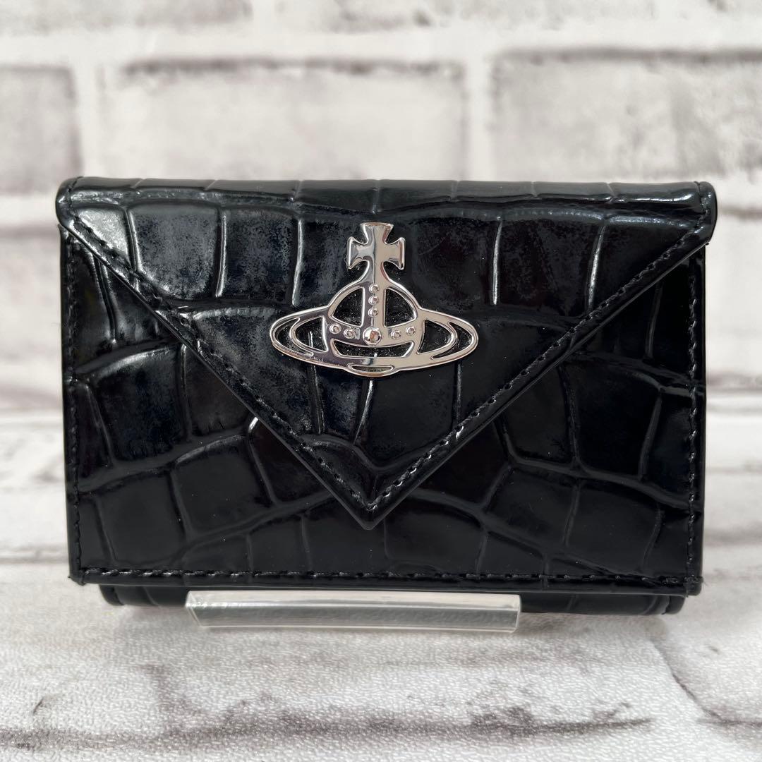美品✨ヴィヴィアンウエストウッド　三つ折り財布　クロコ型押し　レター型　黒
