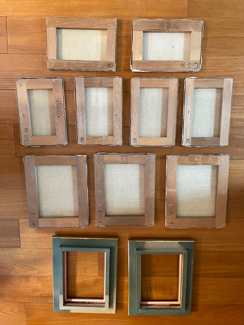 木製金色の油彩用額縁SMサイズ（未使用品）とキャンバスＳＭ,Ｆ3サイズ