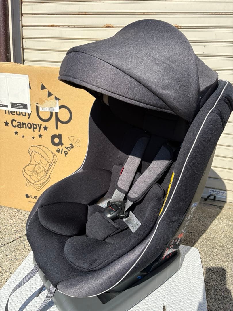 状態良　ネディアップキャノピーα グレー　ベルト固定式　チャイルドシート 新生児