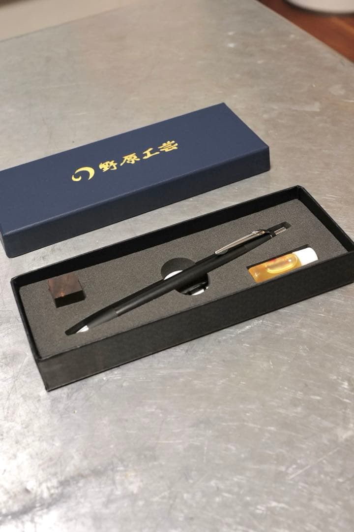 め*ね様 野原工芸　グラナディラ ボールペン スリム