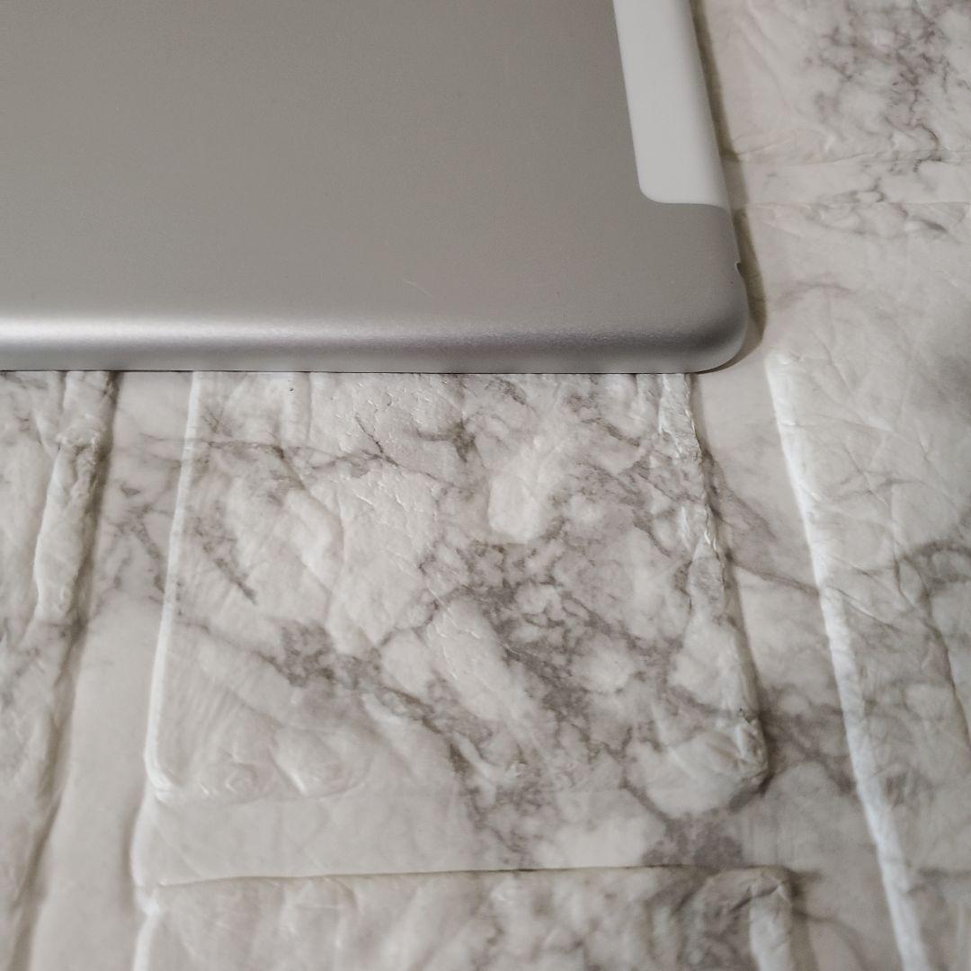 246 iPad 7世代 128GB SIMフリー シルバー