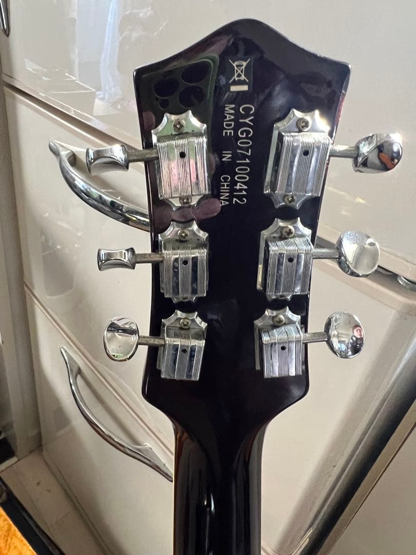 グレッチ　レスポールタイプ　ピグスビー付きエレキギター