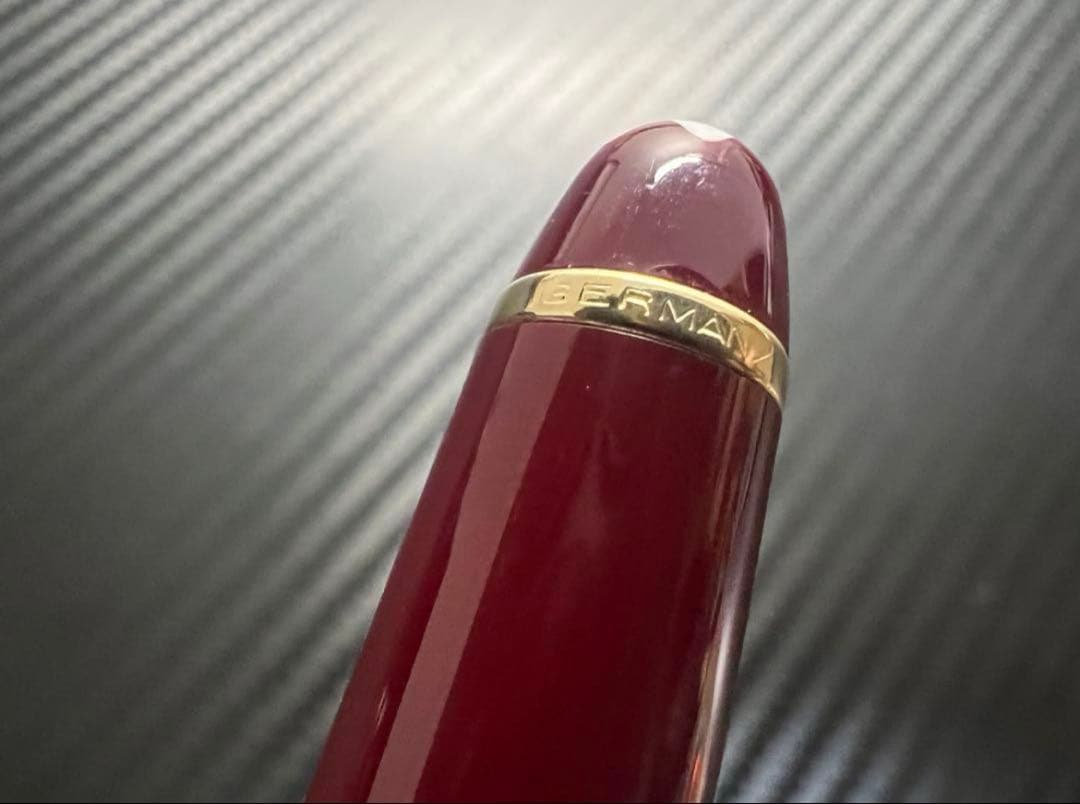 モンブラン マイスターシュテュック 144 万年筆 ボルドー 全金 EF 極細