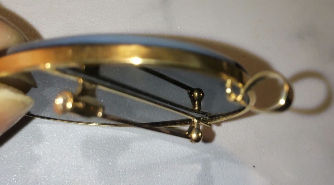 18金 ストーンカメオ ブローチ 女性と子