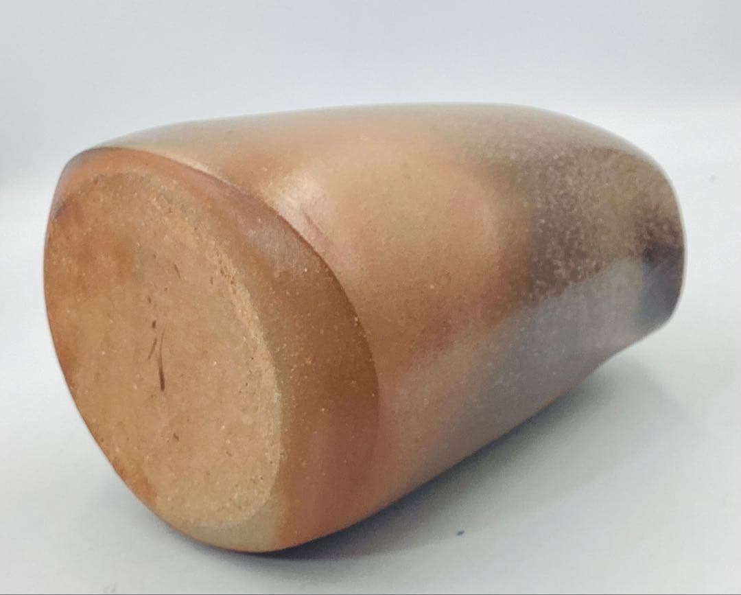 ★ 伊勢崎創先生　伊勢崎満先生の三男　備前焼扁壺　共箱　【25】　★