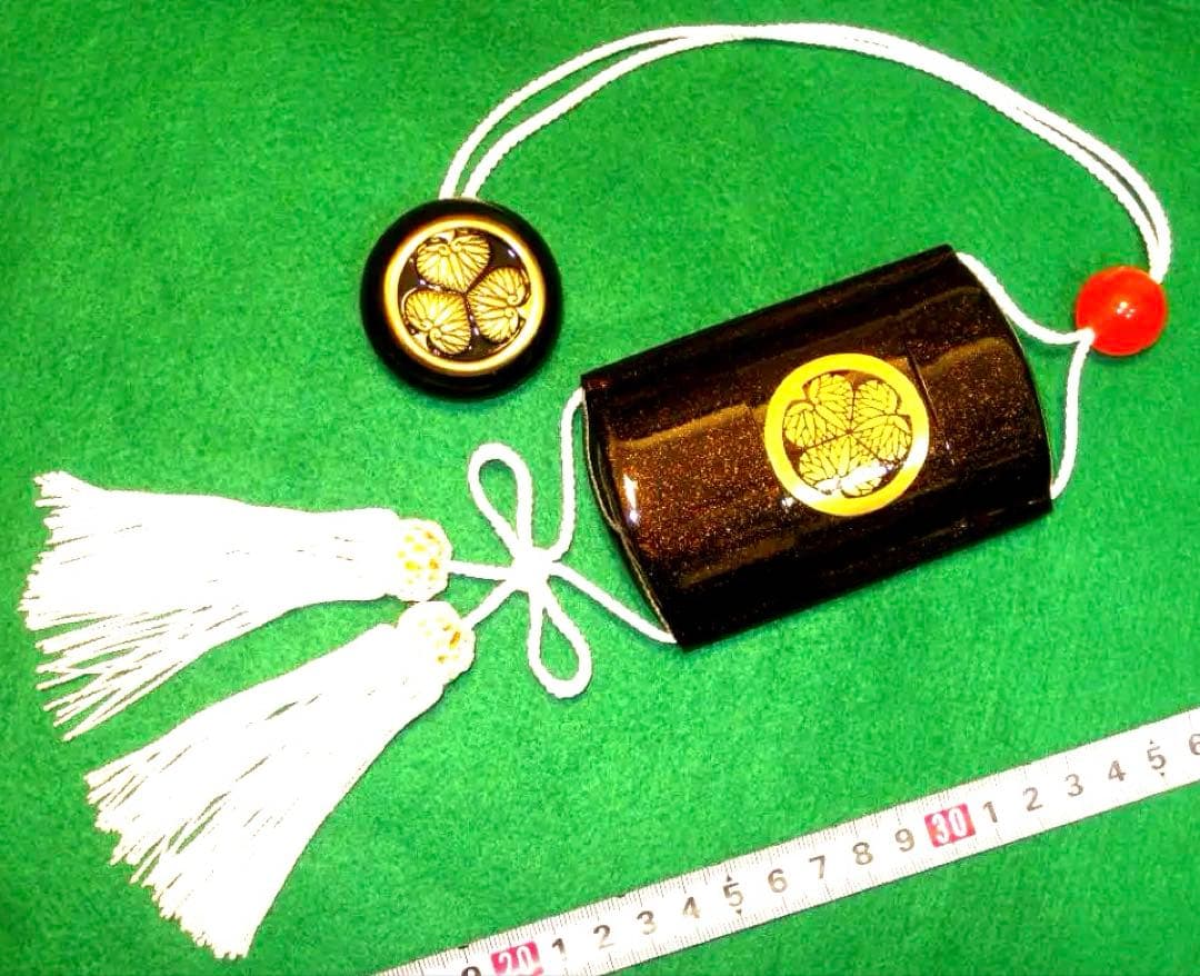 水戸黄門　印籠　三つ葉葵　德川家紋