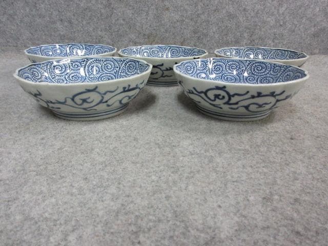 成化年製古伊万里染付たこ唐草文なます皿5枚 [B25364]