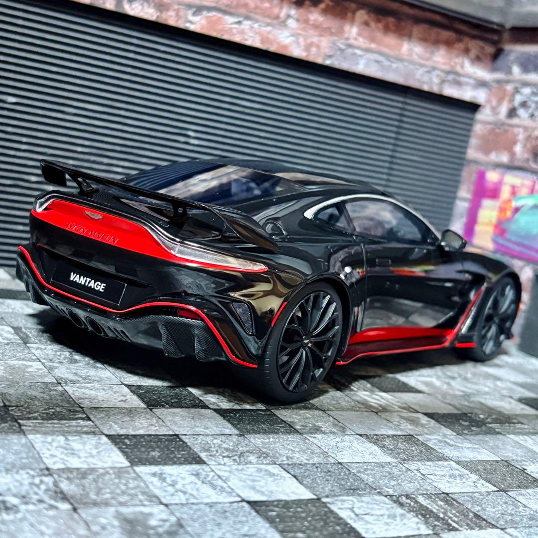 1/18 TOP SPEED アストンマーティン V12 ヴァンテージ 2022