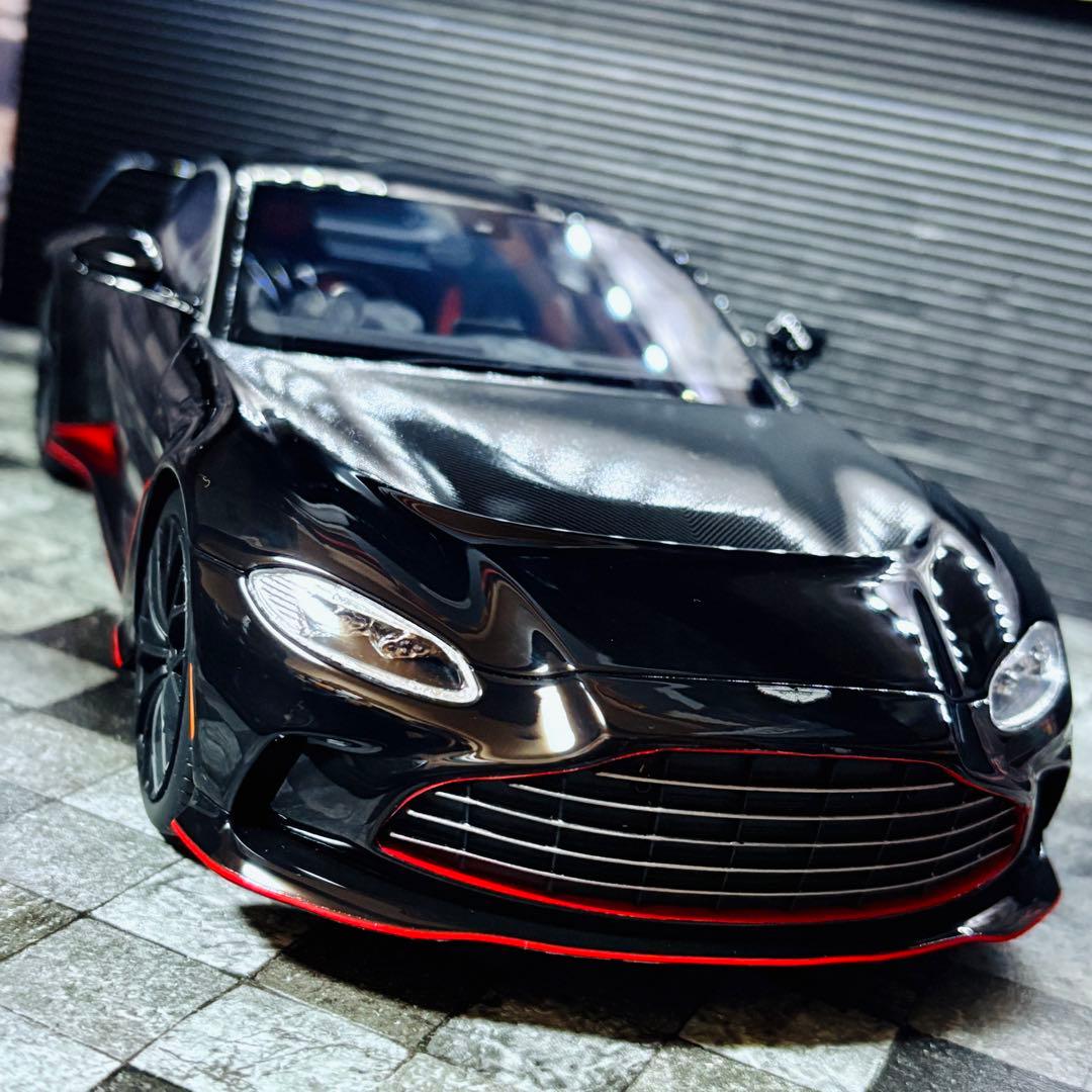 1/18 TOP SPEED アストンマーティン V12 ヴァンテージ 2022