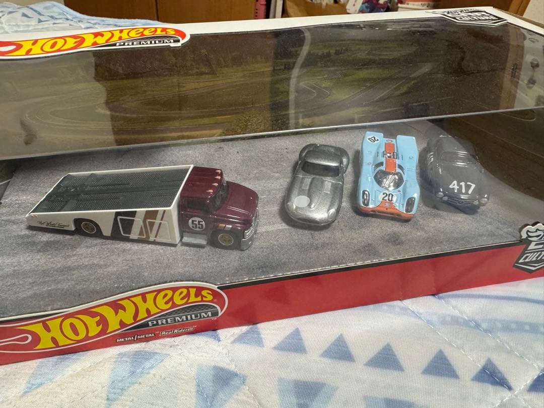 ホットウィール プレミアム NISSAN ミニカーセット 他2セット