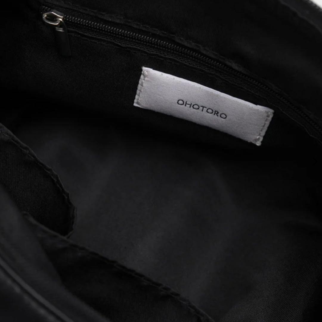 バッグ OHOTORO Waning Moon Leather Bag