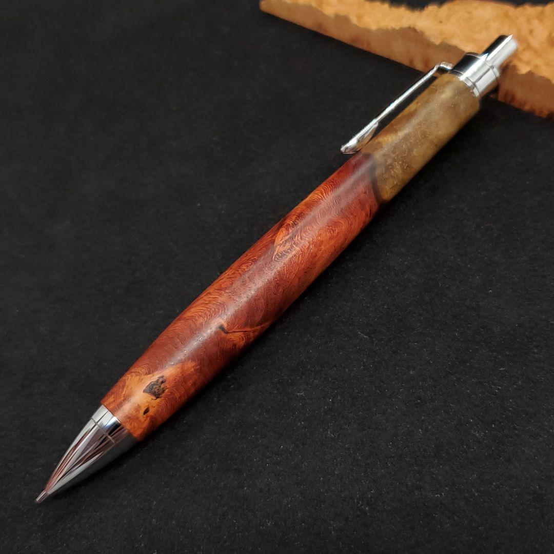 ⑱Bハンドメイド木軸シャーペン花梨瘤紅白赤濃いめ